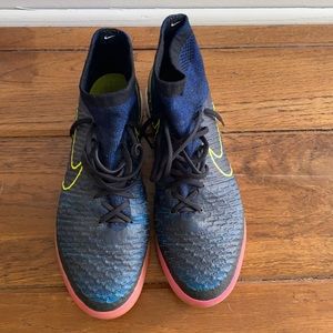 Nike magista